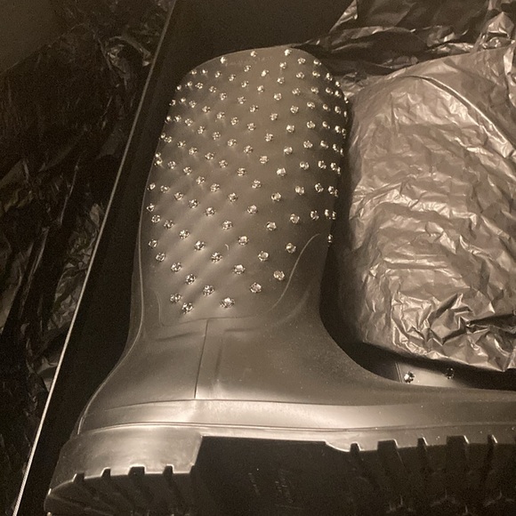 Saint Laurent Rain Boots - Picture 5 of 9